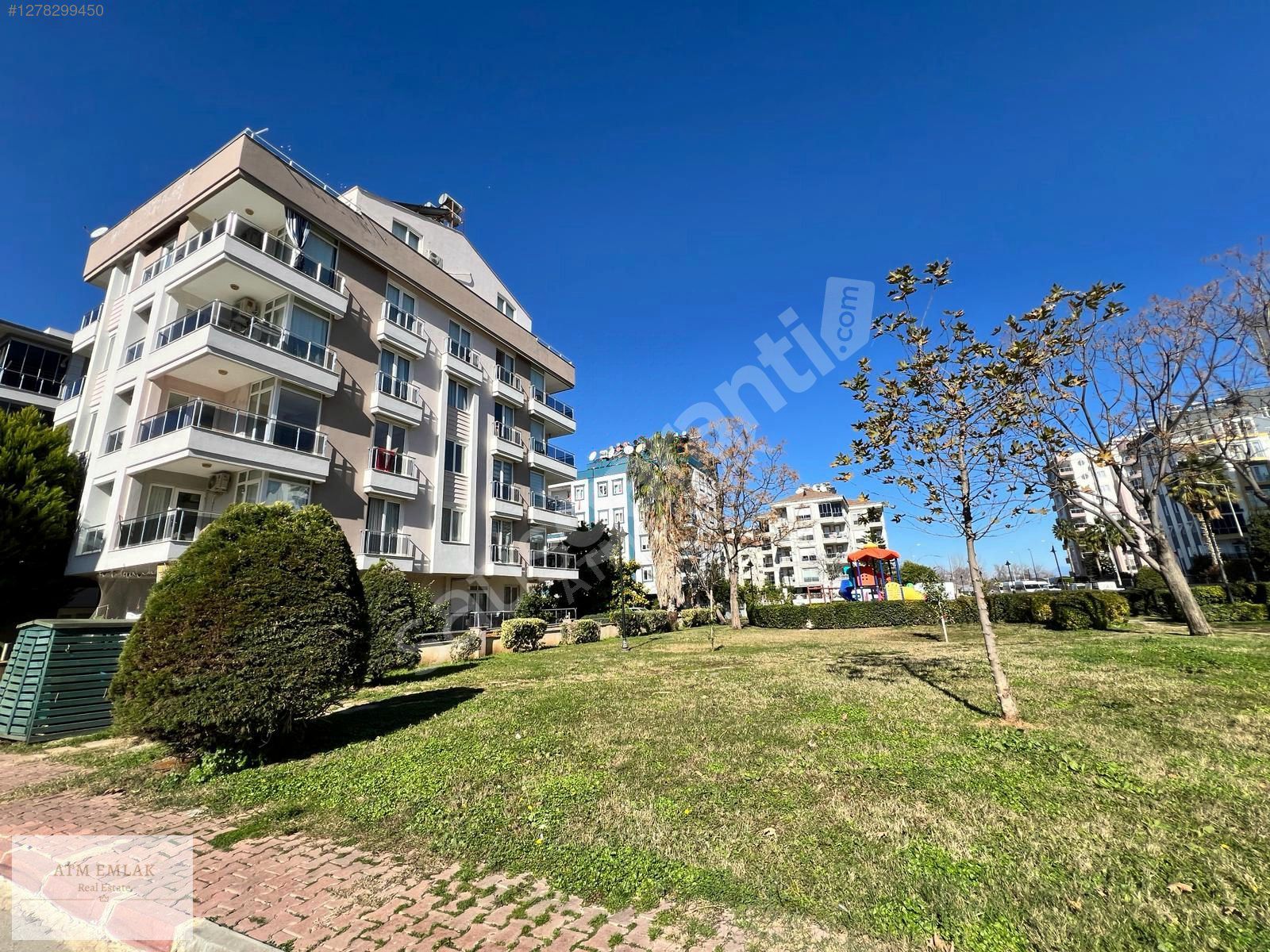Yalı Caddesi Ayrı Mutfak Park Cepheli 3+1 Satılık Daire