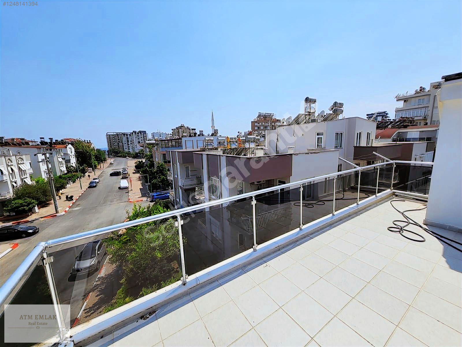 Güzeloba Mahallesi 4+1 Geniş Teraslı Satılık Dubleks Daire