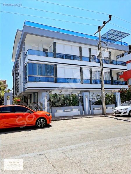 Güzeloba Mahallesi Yeni Binada Doğalgazlı 3+1 Satılık Daire