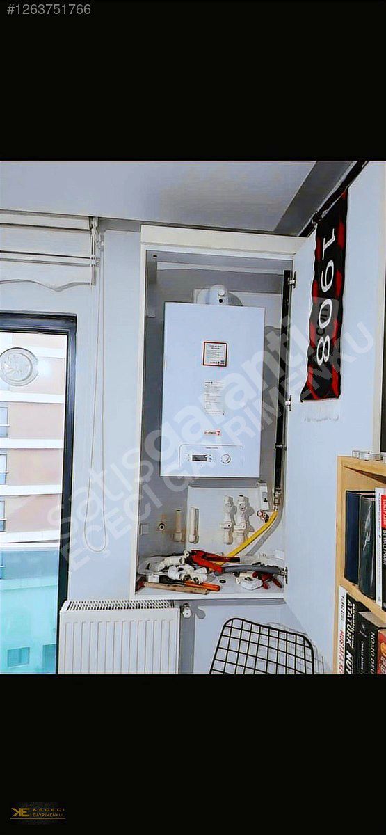 WHİTE HOUSE SİTESİNDE HAVUZ CEPHELİ ARAKAT SATILIK 1+1 DAİRE