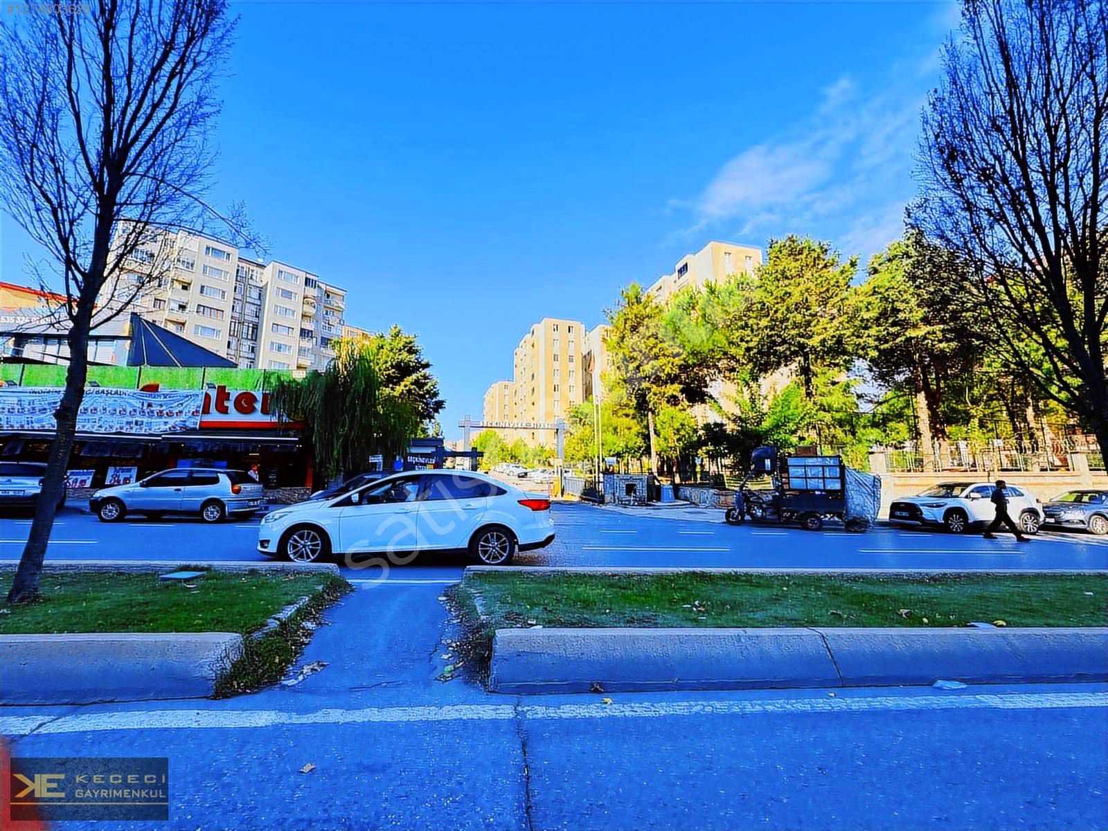 YENİŞEHİR MERKEZDE SEÇKİNEVLER SİTESİNDE KİRALIK DAİRE