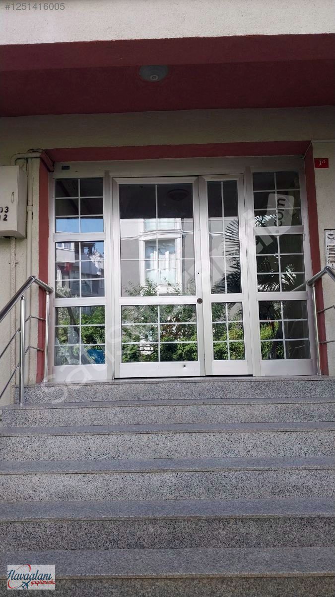 PENDİK KURTKÖY MERKEZDE SATILIK 3+1DAİRE MÜLK SAHİBİ OTURUYOR