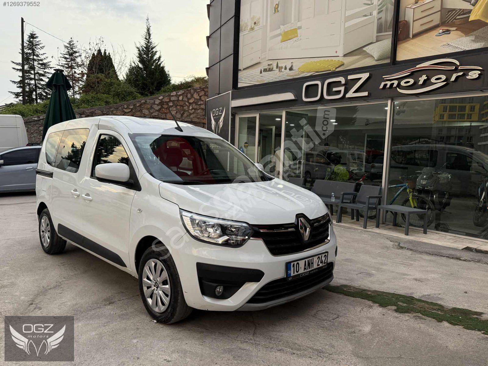 OGZ MOTORS TAN 2024 MODEL EXPRESS KOMBİ HATASIZ BOYASIZ
