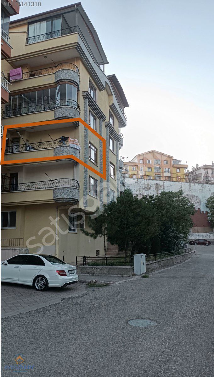 BASINEVLERİ'nde BASIN CAD. KÖŞE BİNA 3+1 ARA KAT BAĞIMSIZ SALON
