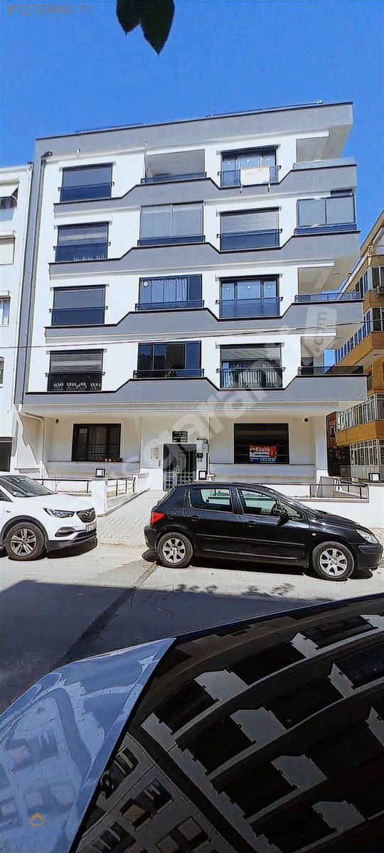 BAHÇELİEVLER DE 4+1, 2 TERASLI, OTOPARKLI, FIRSAT KİRALIK DAİRE