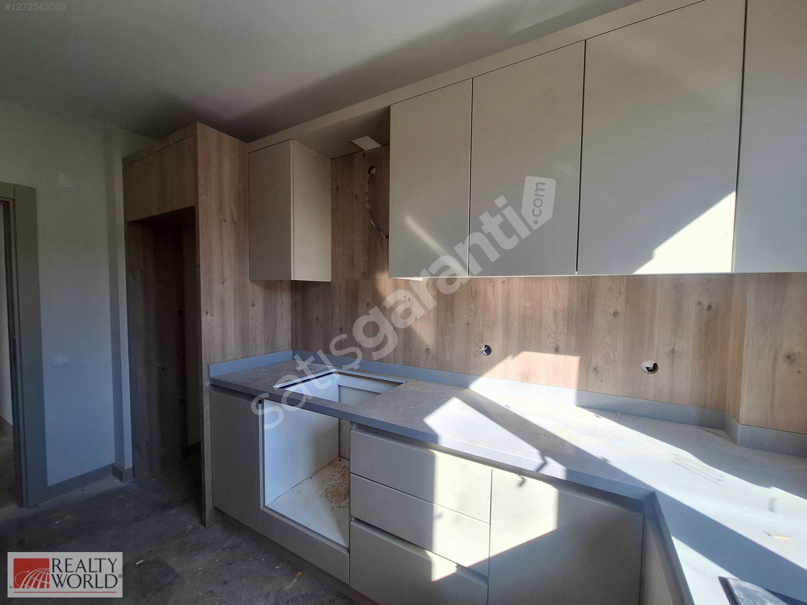 KEPEZ GÖÇERLERDE KATTA 2+1 EBEBEYN BANYOLU KİRALIK DAİRE