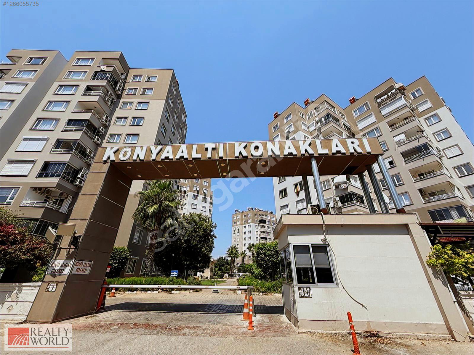 KONYAALTI KONAKLARINDA SİTE İÇİ HAVUZLU KATTA 2+1 SATILIK DAİRE