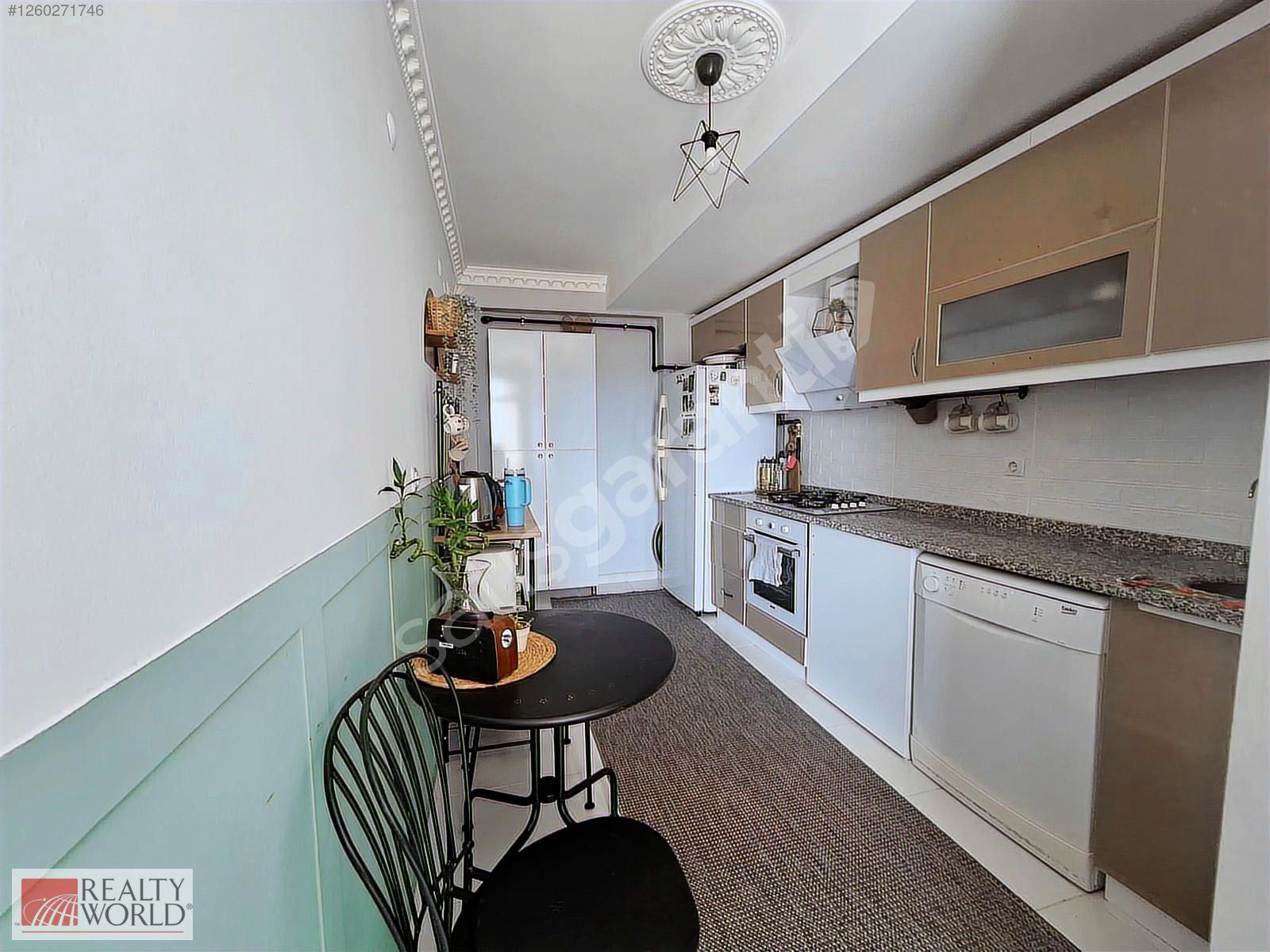 KEPEZ GÖÇERLERDE ASANSÖRLÜ 2+1 ARAKAT SATILIK DAİRE