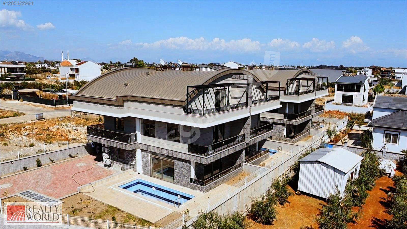 ODABAŞINDA MÜSTAKİL HAVUZLU 5+1 TRIPLEKS İKİZ VİLLA TAKASA UYGUN