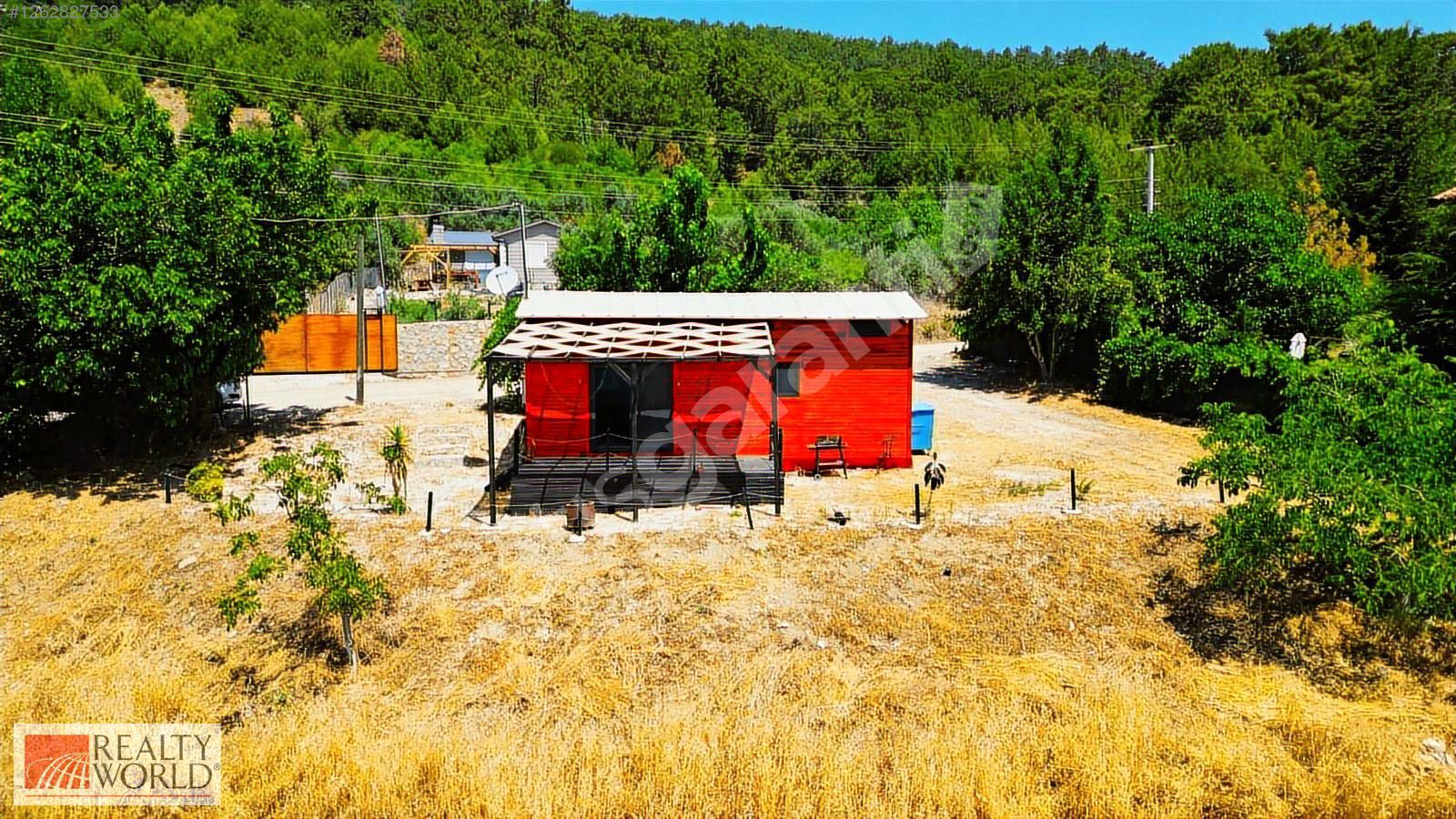 ANTALYA KUMLUCA YEŞİLKÖY'DE AHŞAP EVİ İLE SATILIK TARLA