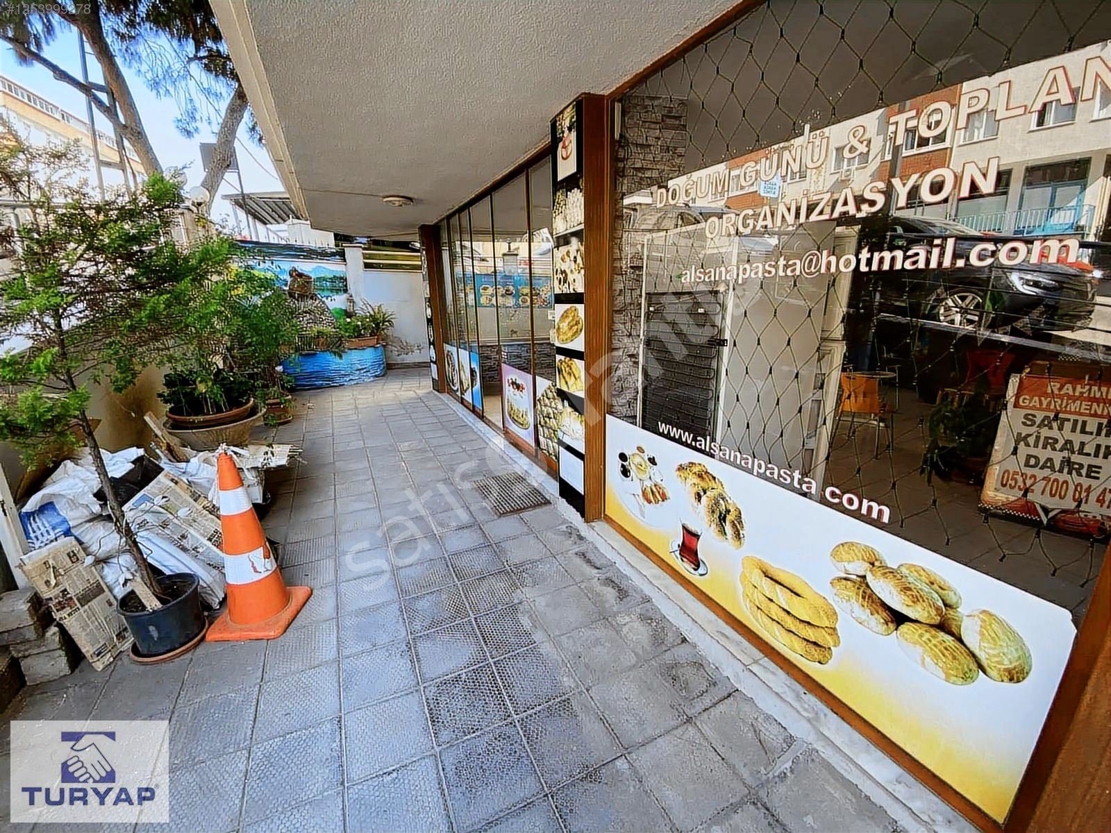 AYDINEVLER MAHALLESİNDE CADDE ÜZERİ 90 M2 KİRALIK DÜKKAN
