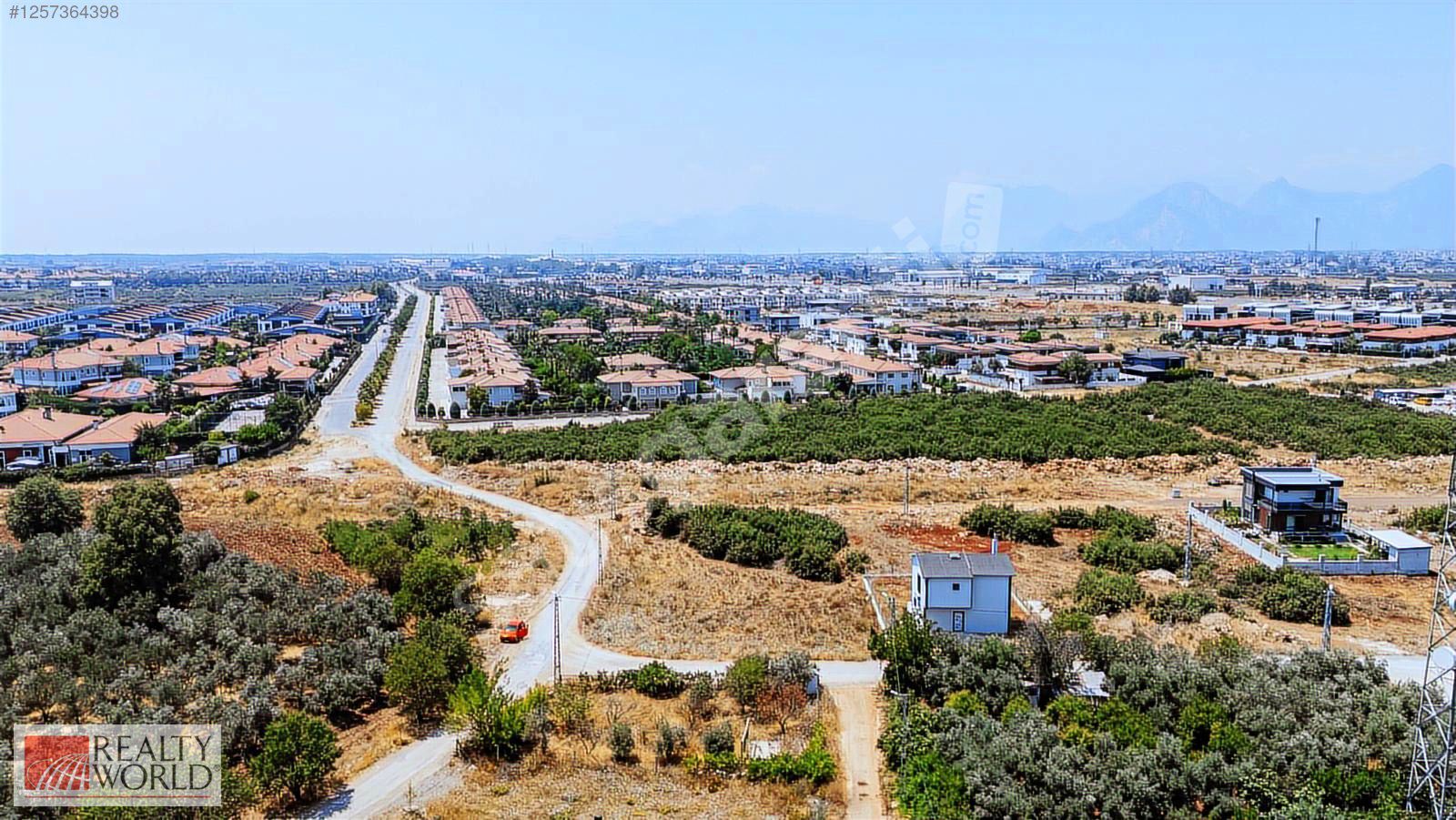 DÖŞEMEALTI ÇIPLAKLIDA 382 M2 İMARLI VİLLA ARSASI HARİKA KONUM