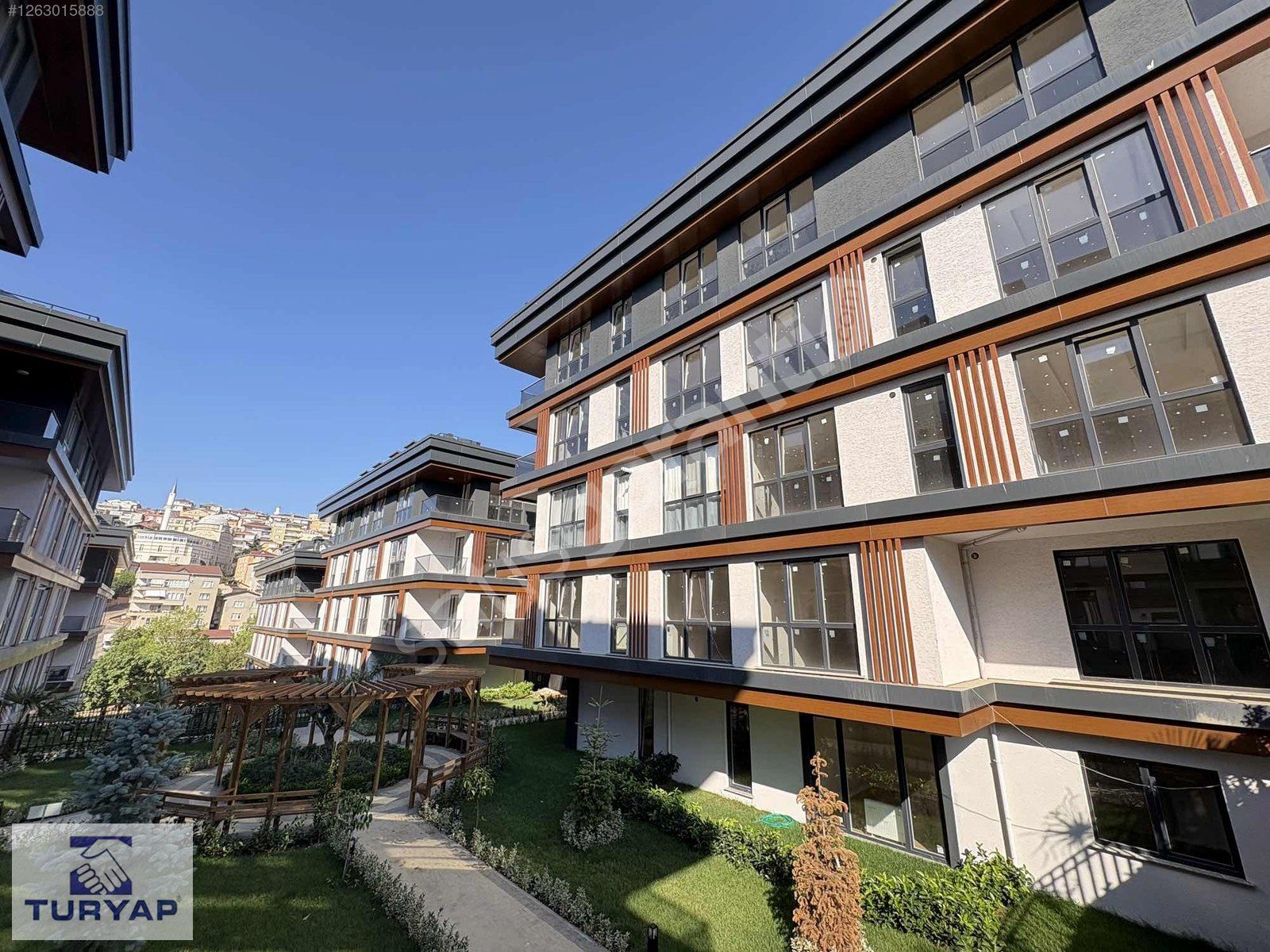 ÜSKÜDAR ADEN KONAKLARINDA, BOŞ ,2+1 85m2 ARA KAT