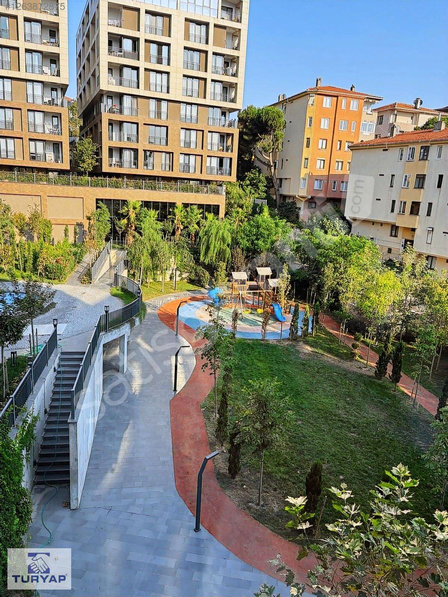 ACIBADEM KONAKLARINDA, ÖNÜ AÇIK, PEYZAJ MANZARALI 2+1 DAİRE