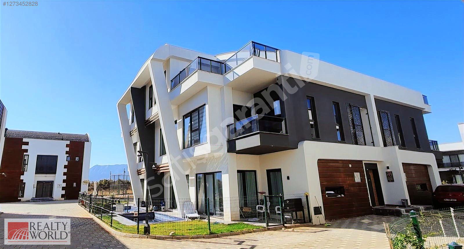 ANTALYA SİTE İÇİ SET PREMİUM VİLLALARI SATILIK 4+1 VİLLA