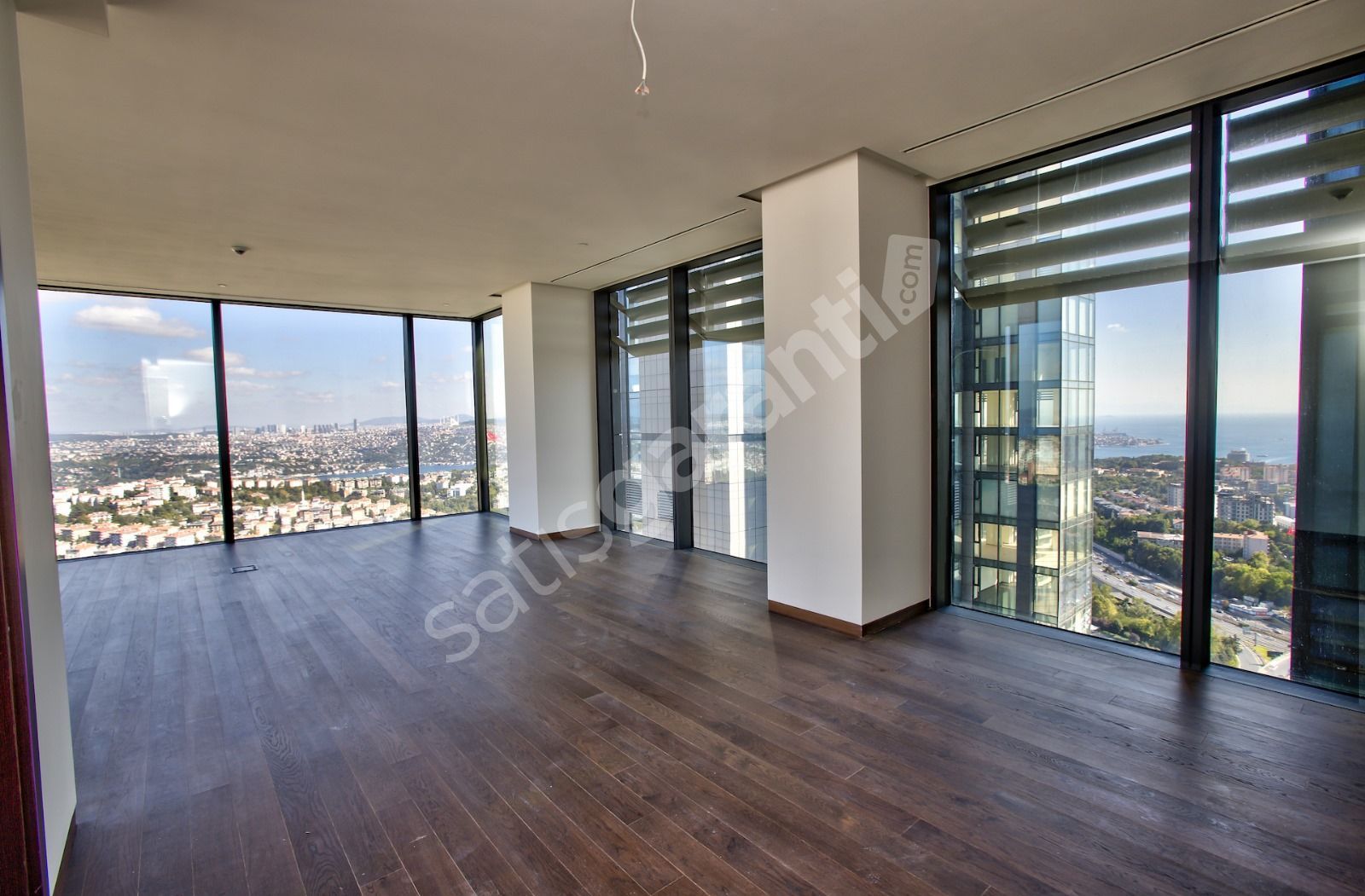 ZORLU YANI ÇİFTÇİ TOWERS'TA 1.KULEDE YÜKSEK KAT SATILIK 3+1
