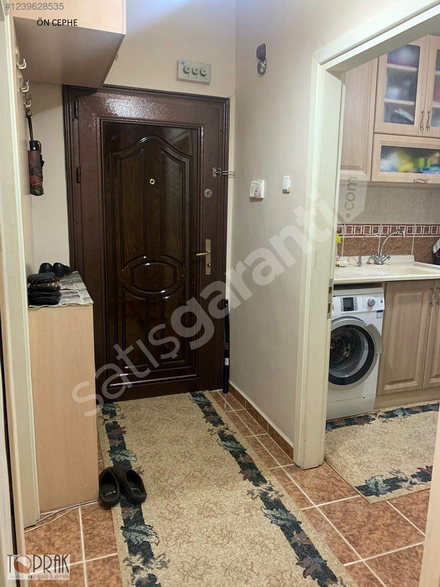 TOPRAK İNŞAAT & EMLAK'TAN AYNI BİNADA 2 ADET SATILIK DAİRE