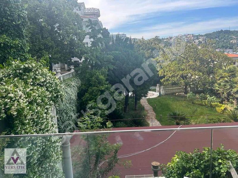 Bebek Sahil'de Manzaralı Satılık Yol Yalı Dairesi