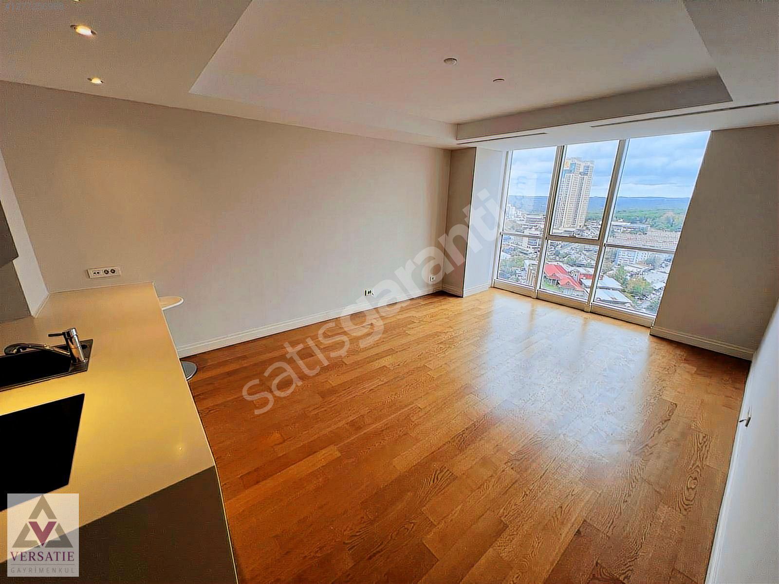 MASLAK MASHATTAN **BOŞ** 2+1 AÇIK MUTFAK DAİRE