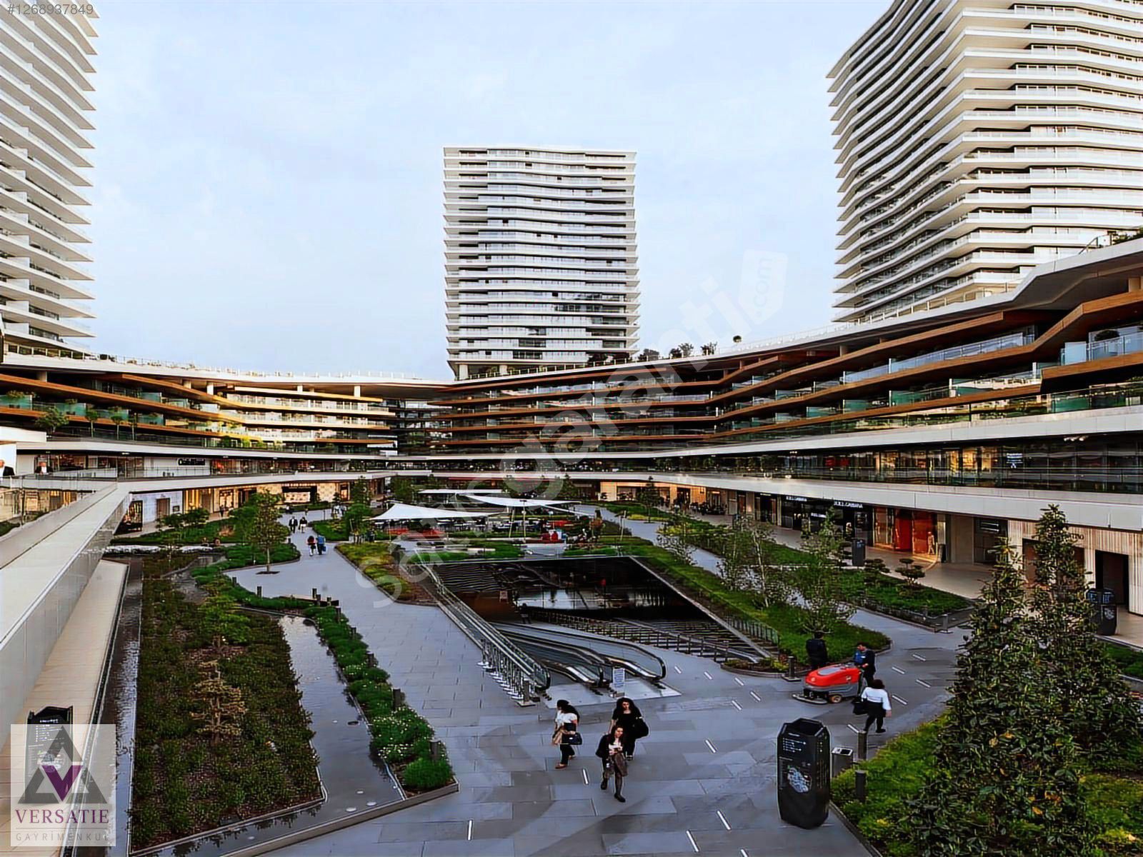 ZORLU CENTER KİRALIK OFİS KATI 200m2 LÜKS TERASLI