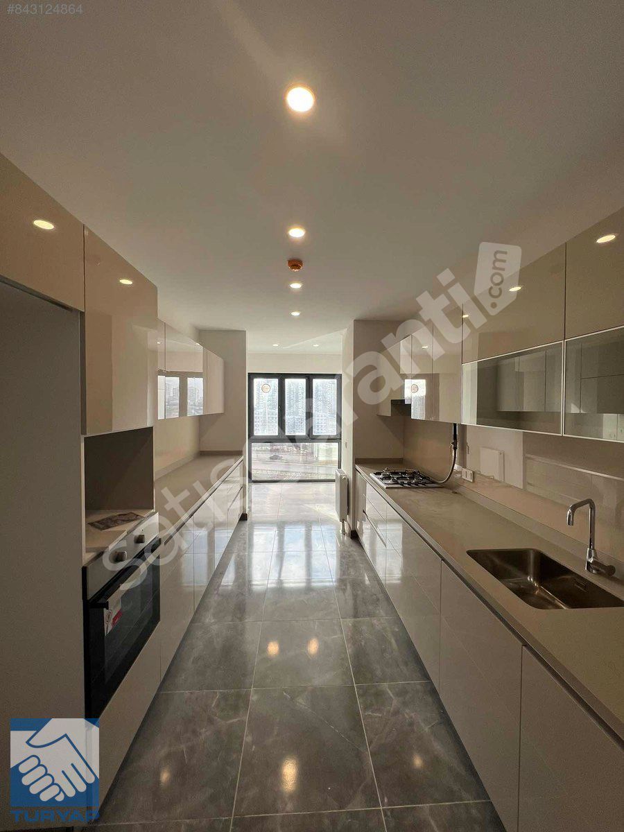 BAŞAKŞEHİR 3.İSTANBUL MODA EVLERİNDE SATILIK 3+1 DAİRE