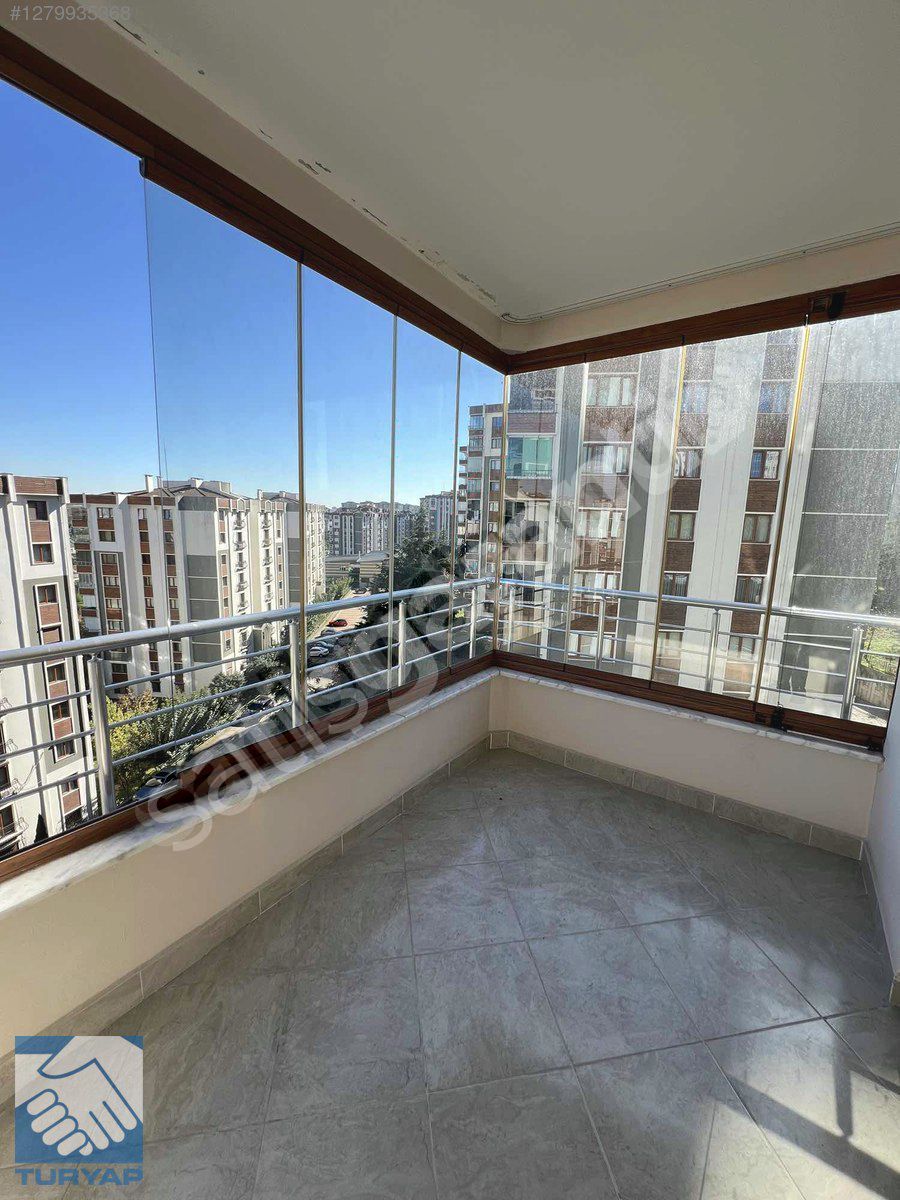 BAŞAKŞEHİR KANLICA SİTESİ VADİ MANZARA ARA KAT SATILIK 4+1 DAİRE