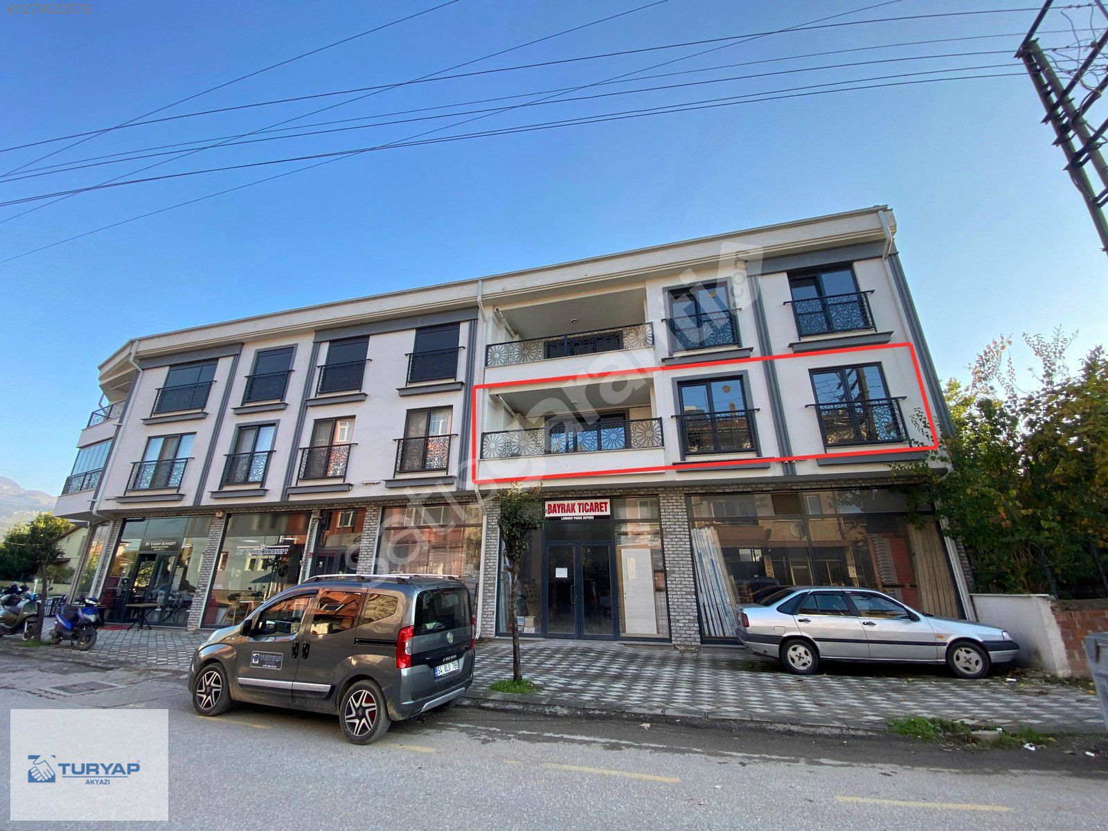 TURYAP AKYAZI'dan CADDE ÜZERİNDE 145 M2 SATILIK DAİRE