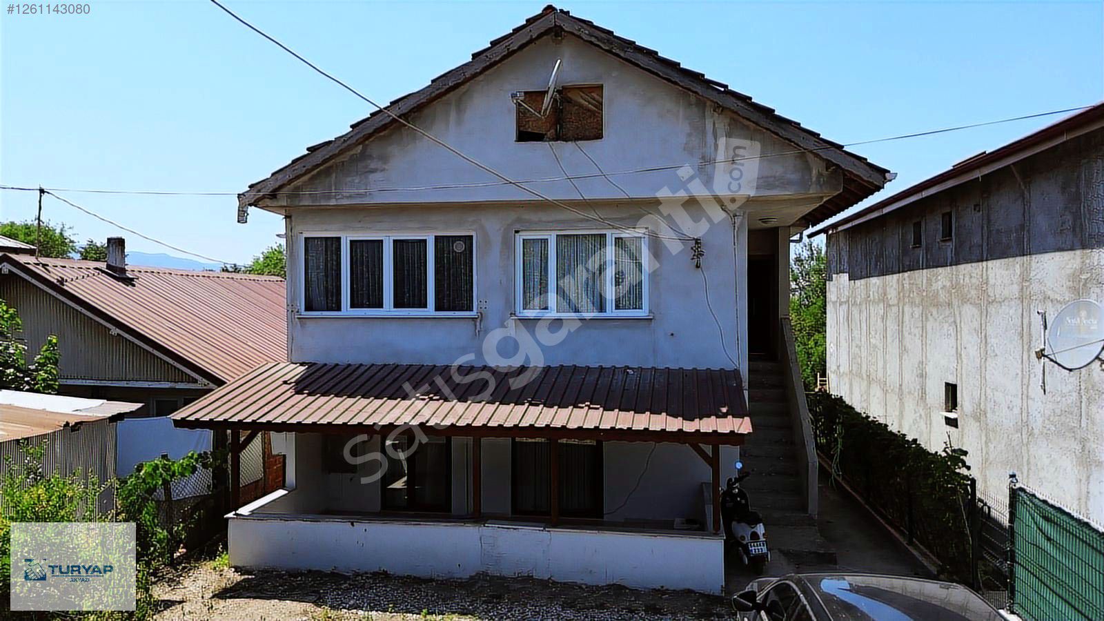 TURYAP AKYAZI'dan İNÖNÜ MAHALLESİNDE SATILIK 2 KATLI MÜSTAKİL EV