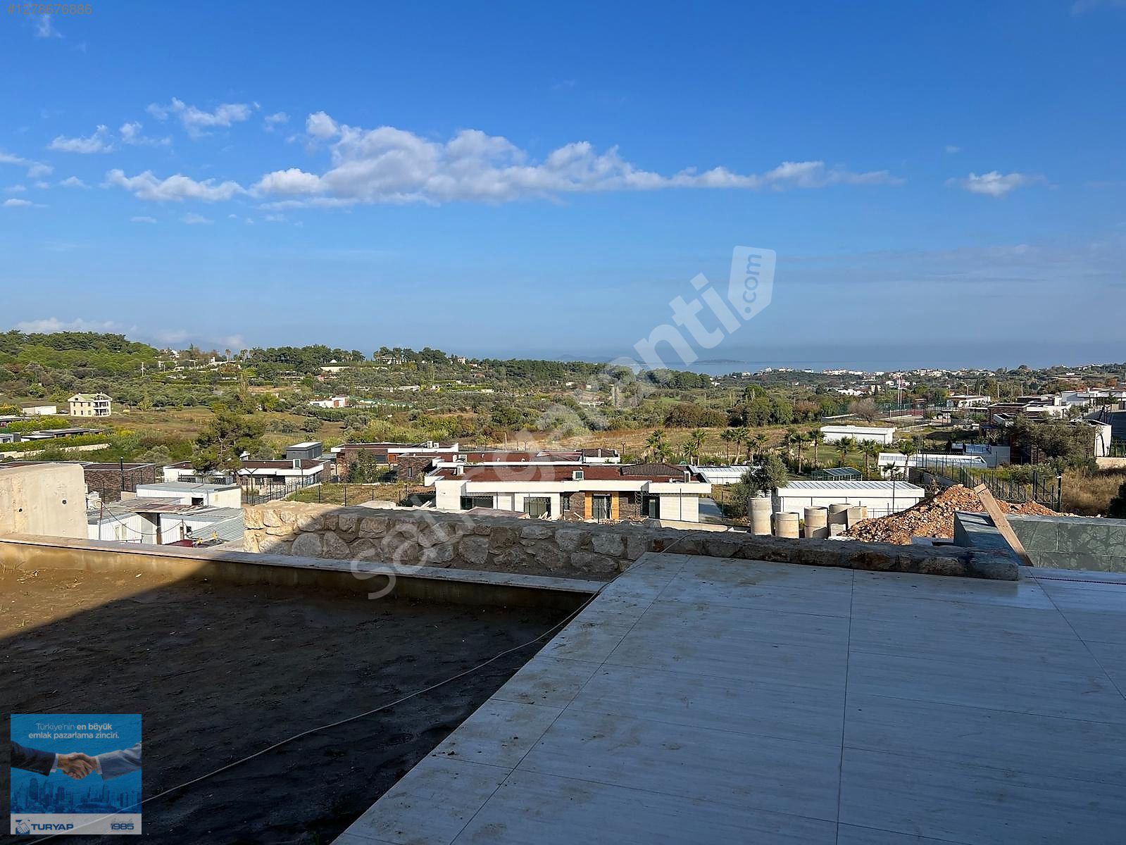 Turyap'tan Urla Keklik Tepede Site İçi Manzaralı, Müstakil Yaşam