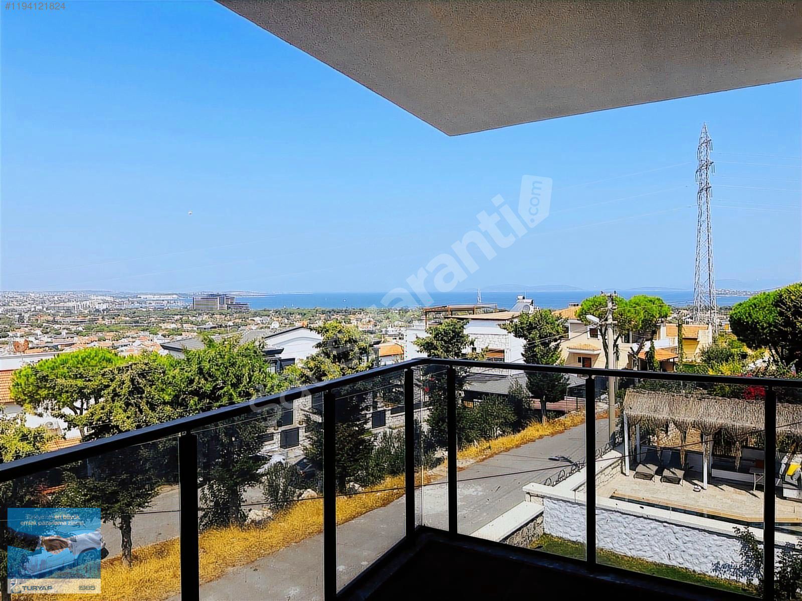 Turyap'tan Alaçatıda Deniz Manzaralı, Havuzlu, 3+2 Sıfır Villa