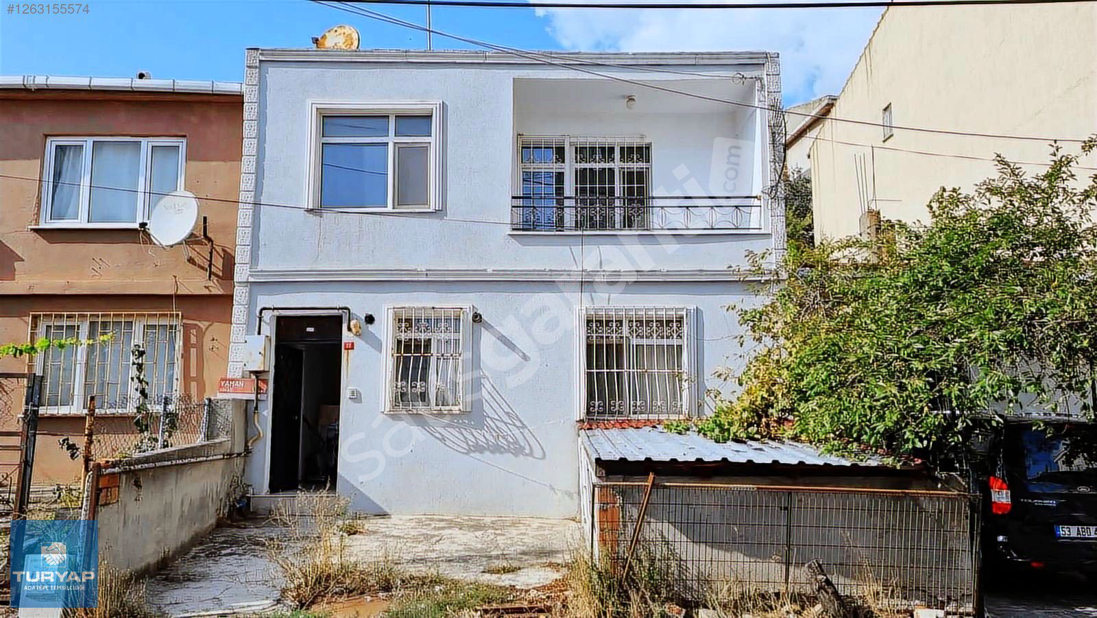 Maltepe Esenkent'te Muhteşem Konumda Satılık Bina