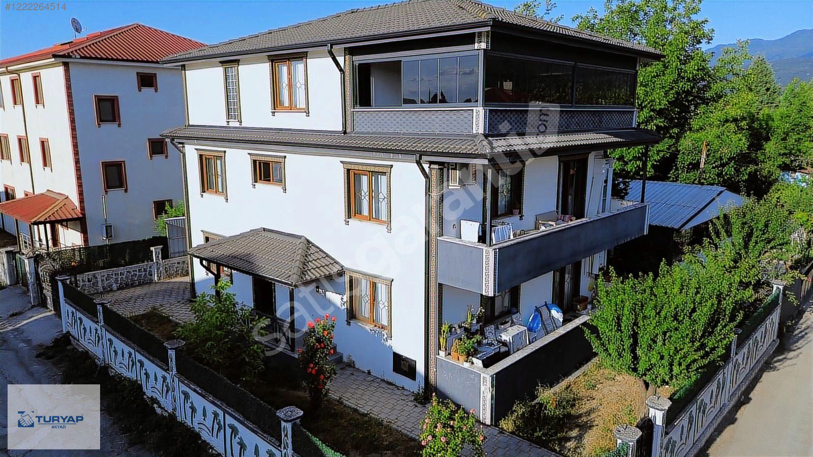 !!TURYAP AKYAZI'dan SATILIK 3 KATLI MÜSTAKİL EV BAHÇELİ !!!
