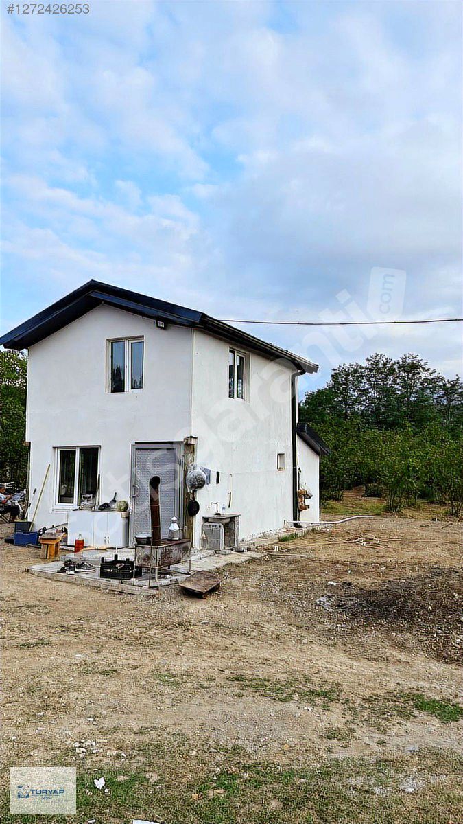 TURYAP AKYAZI'dan ERENLERDE SATILIK 8910 M2 ARSA VE MÜSTAKİL EV