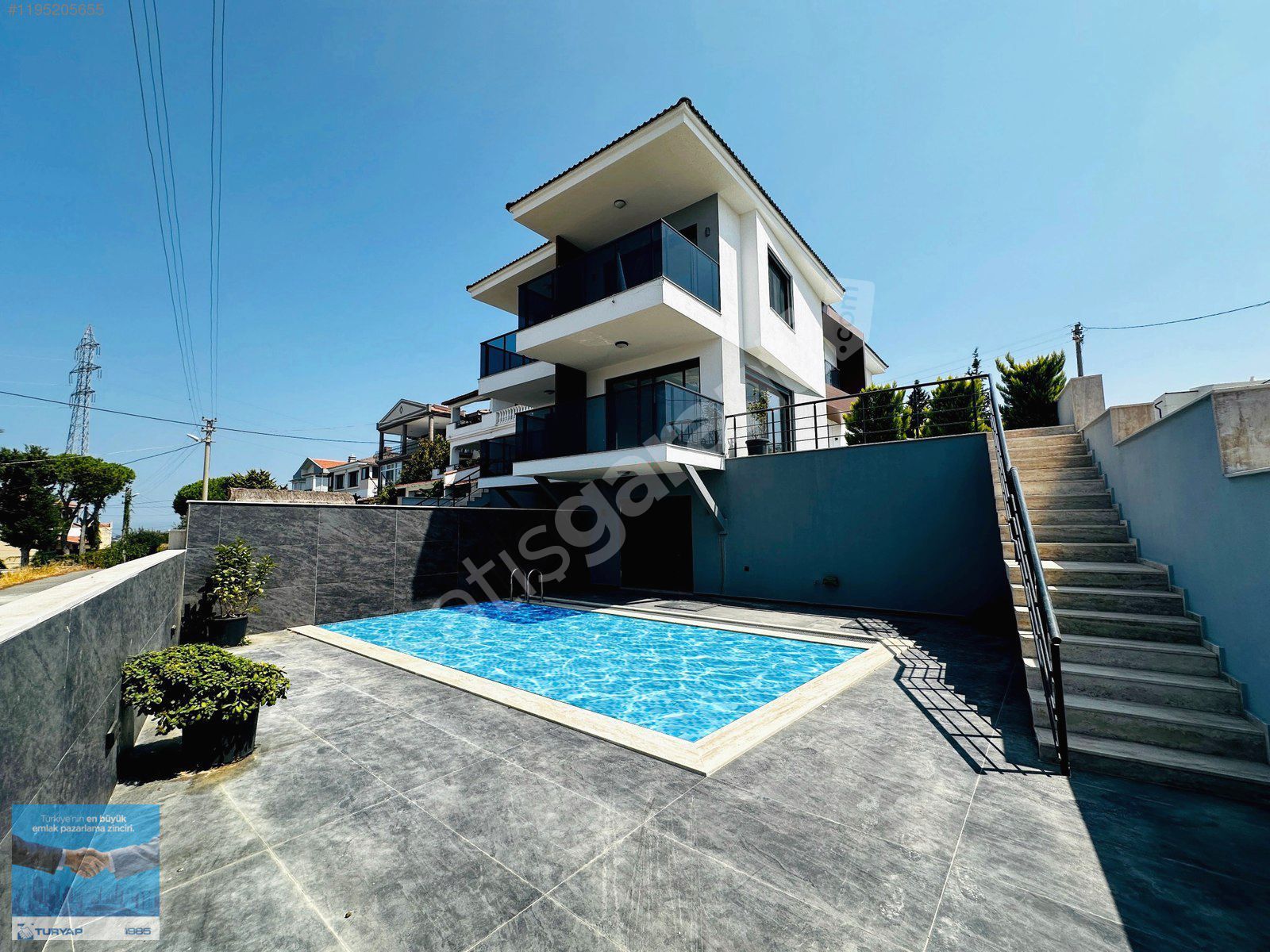 Turyap'tan Alaçatıda, Köşe Konum, Deniz Manzaralı, 3+2 Villa