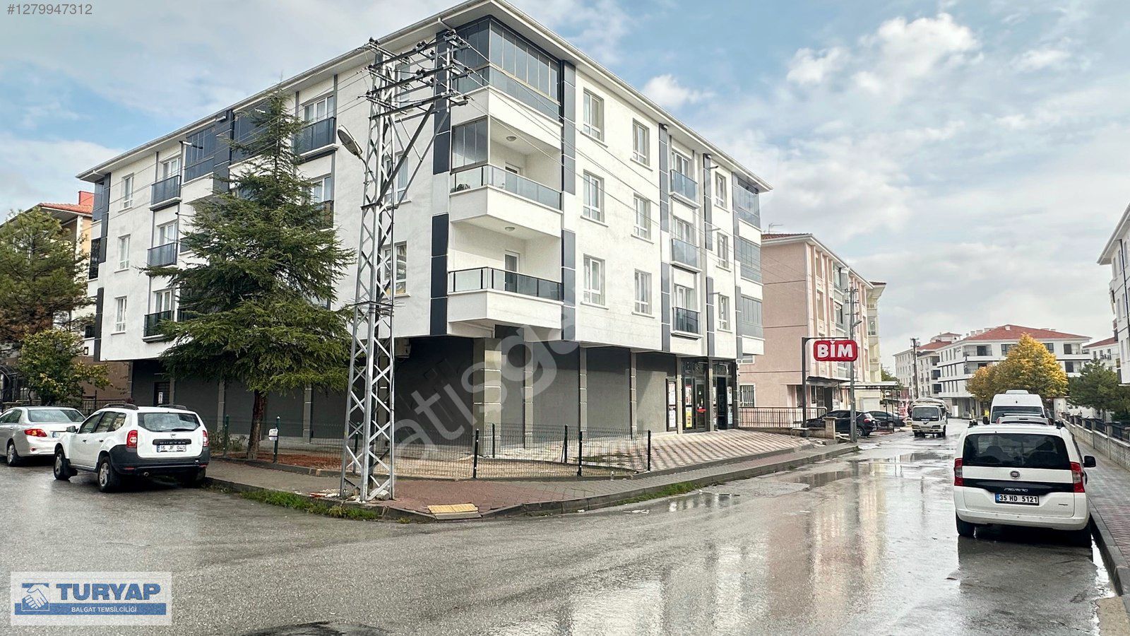 TURYAP'TAN SİNCAN-YENİKENT'TE YATIRIMLIK GÖZDE KONUMDA DÜKKAN