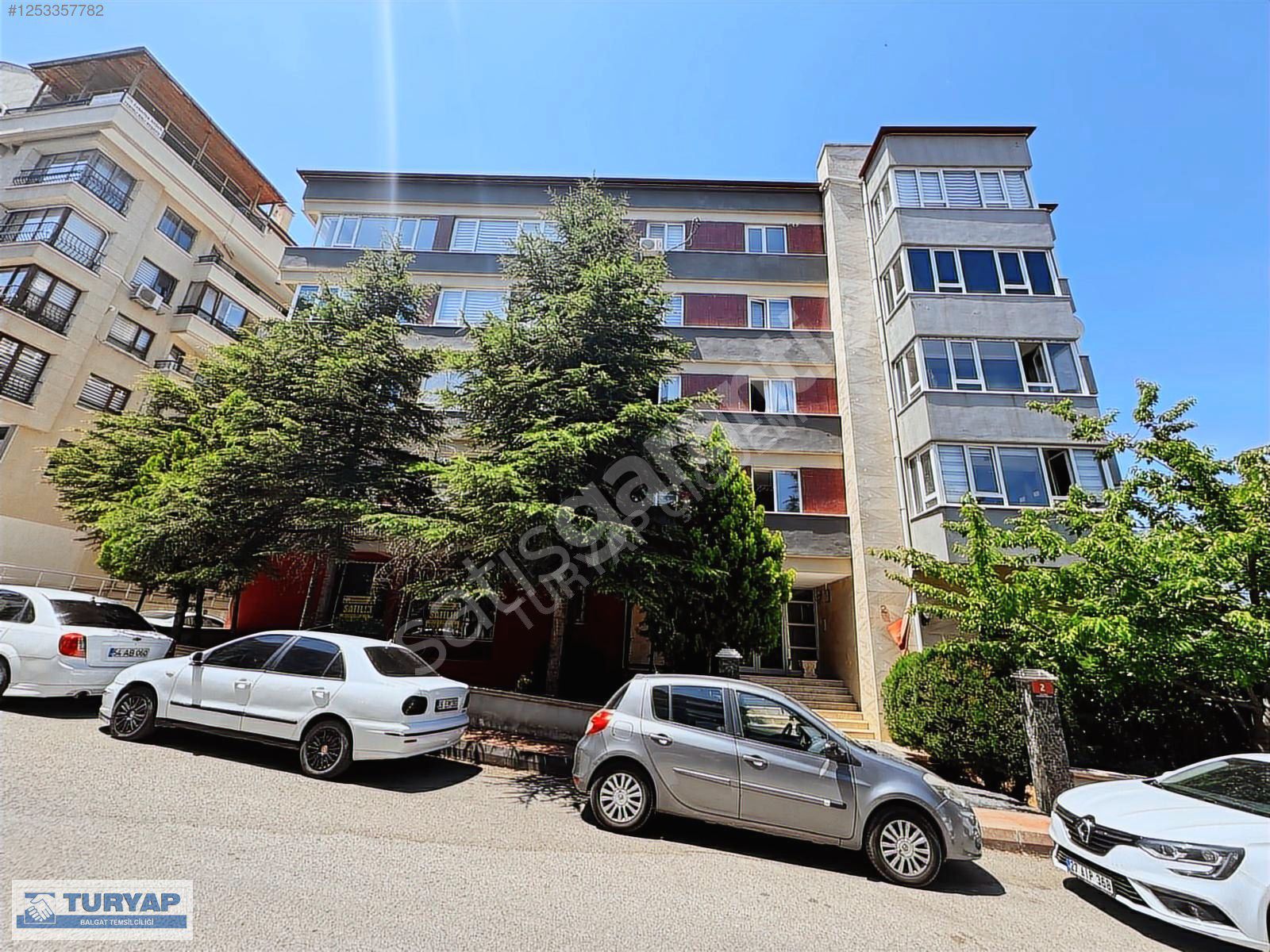 TURYAP'TAN BALGAT C.A.K.'DA 2+1 İŞ YERİNE UYGUN SATILIK