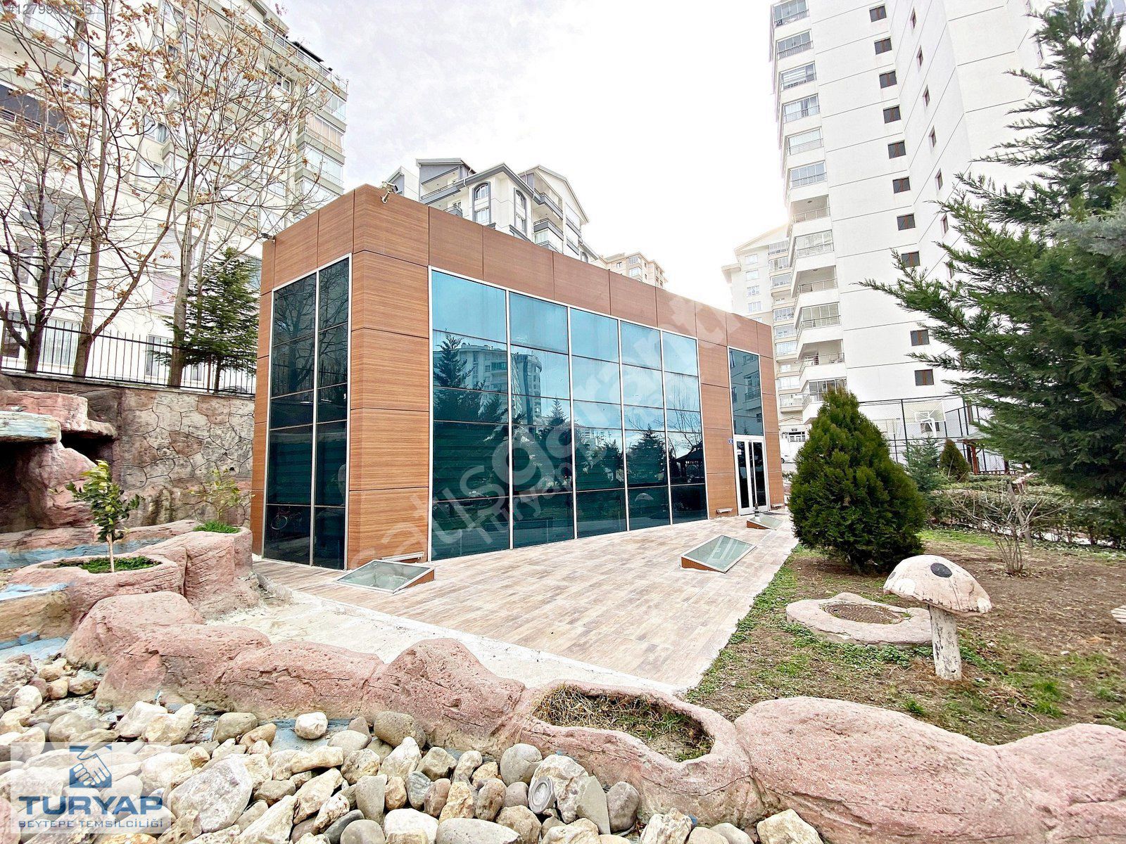 NATOYOLU CAD. YAKINI 125.000 TL KİRACILI 320 m² SATILIK MÜLK