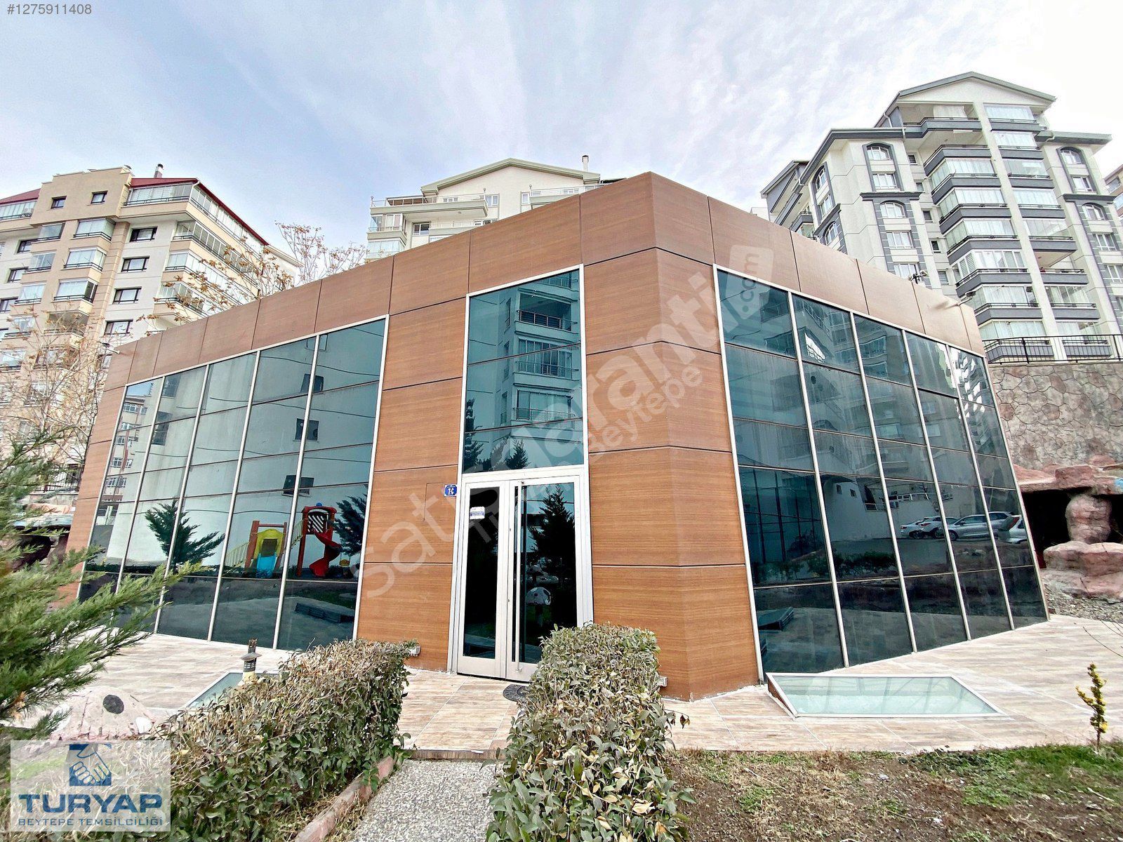 NATOYOLU CAD. YAKINI 125.000 TL KİRACILI 320 m² SATILIK VİLLA