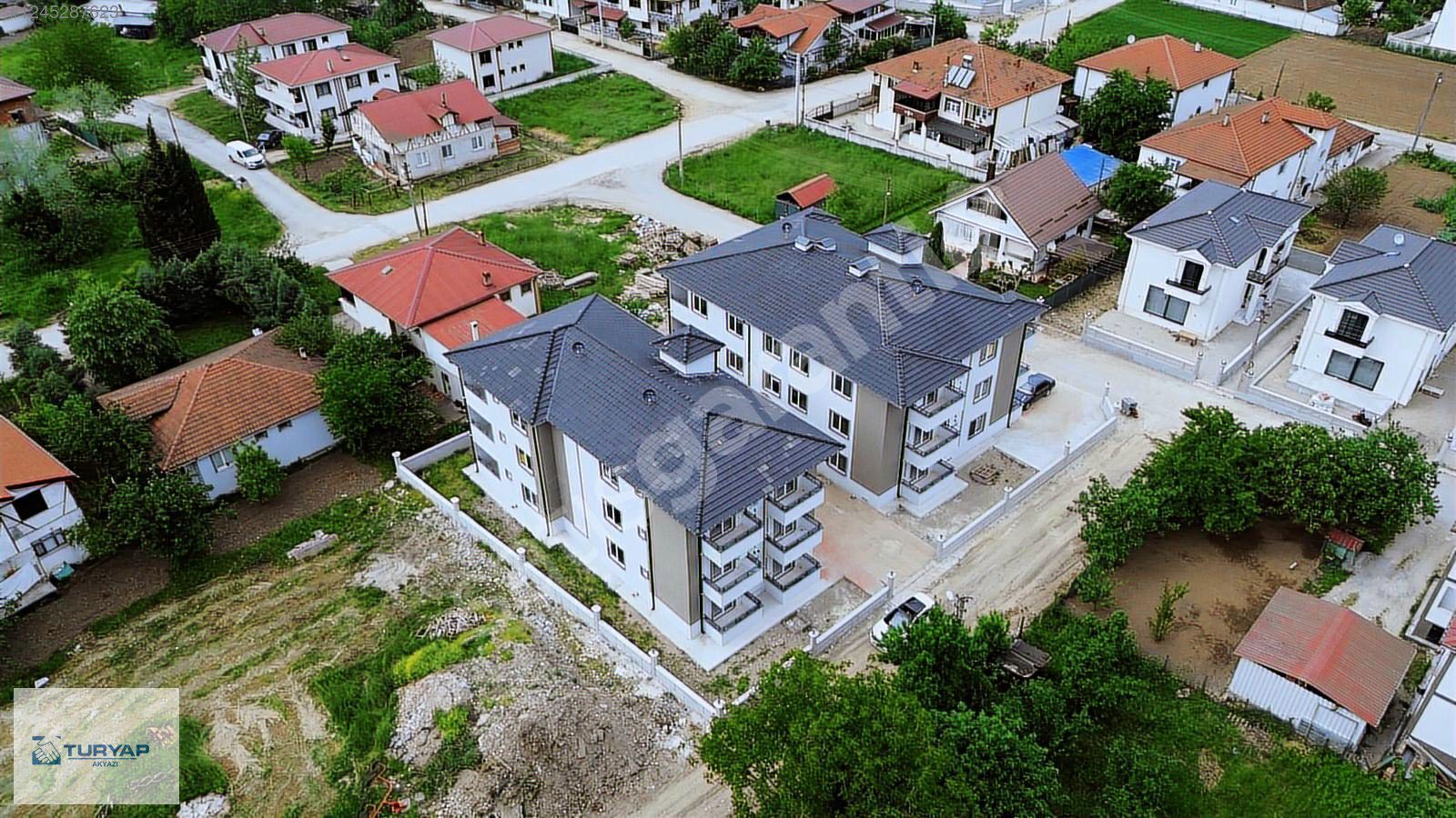 TURYAP AKYAZI'dan SATILIK LÜX 1+1 1.KAT DAİRE