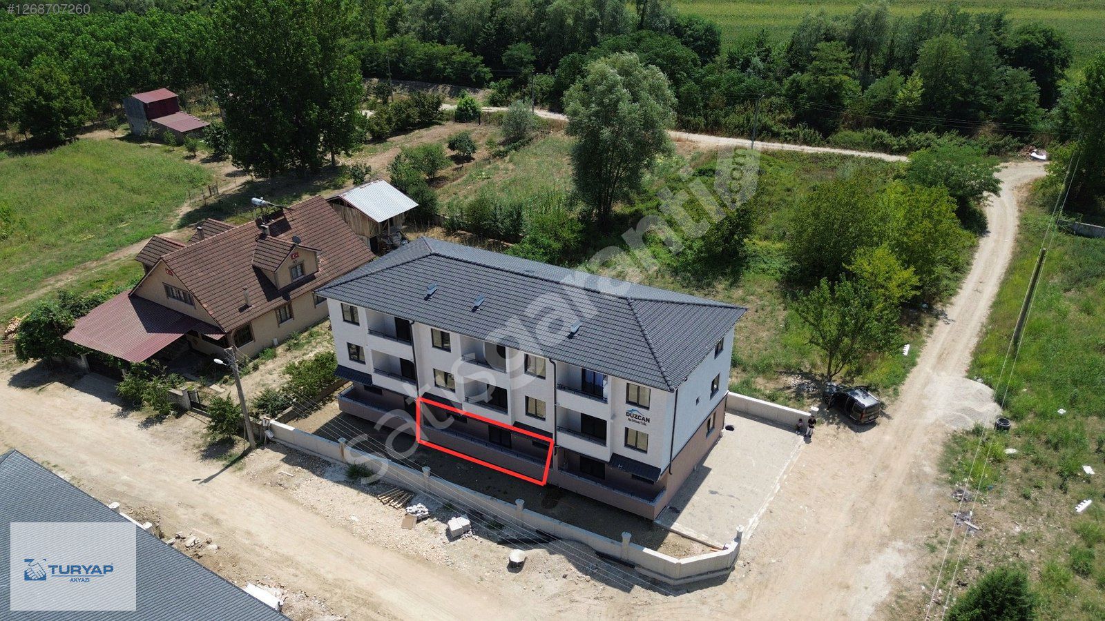 TURYAP AKYAZI'dan ÜNİVERSİTEYE YAKIN KONUMDA KİRALIK 2+1 DAİRE