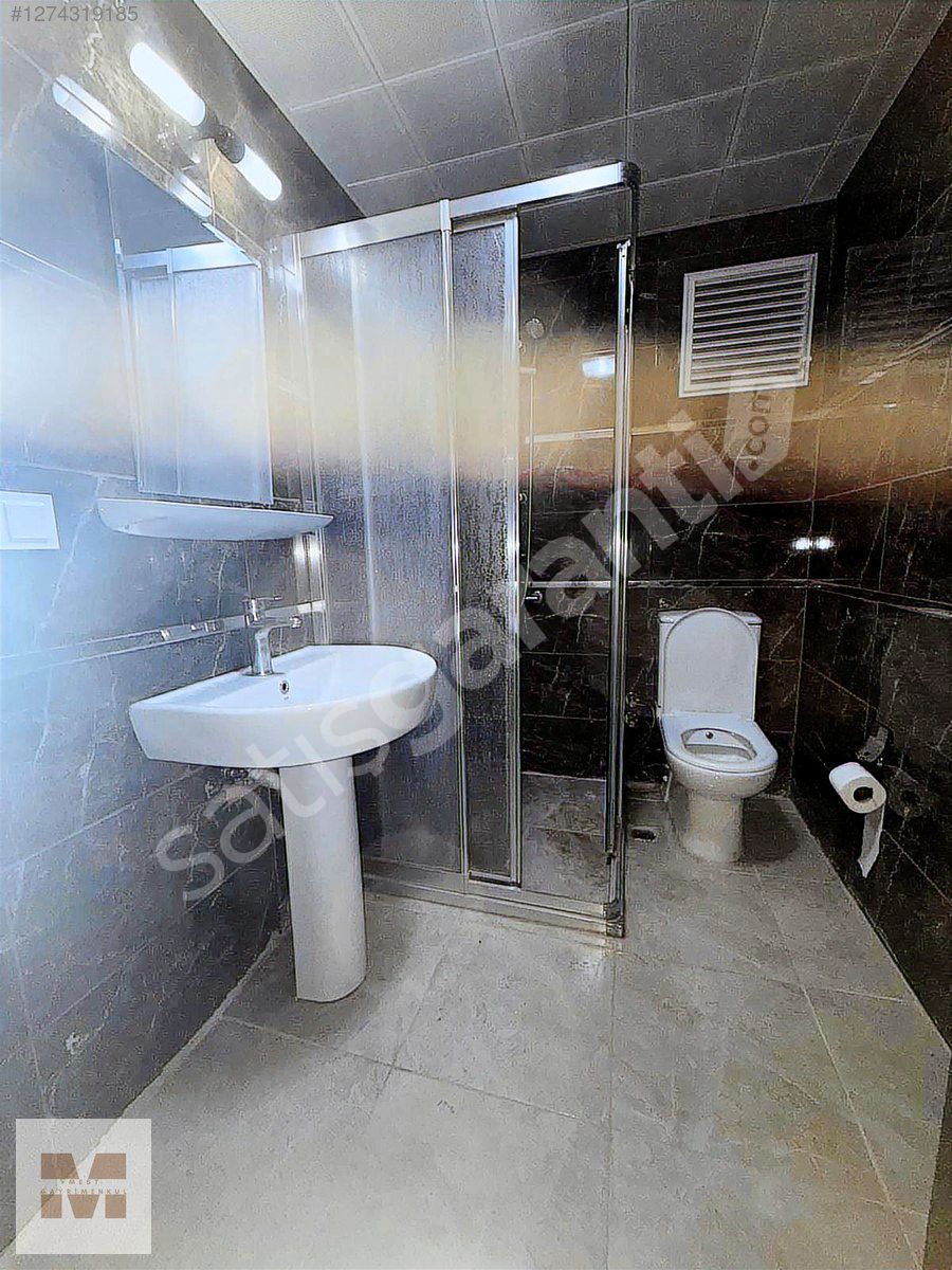 3+1 EBEVEYN BANYOLU SİTE İÇERSİNDE 3.KATTA