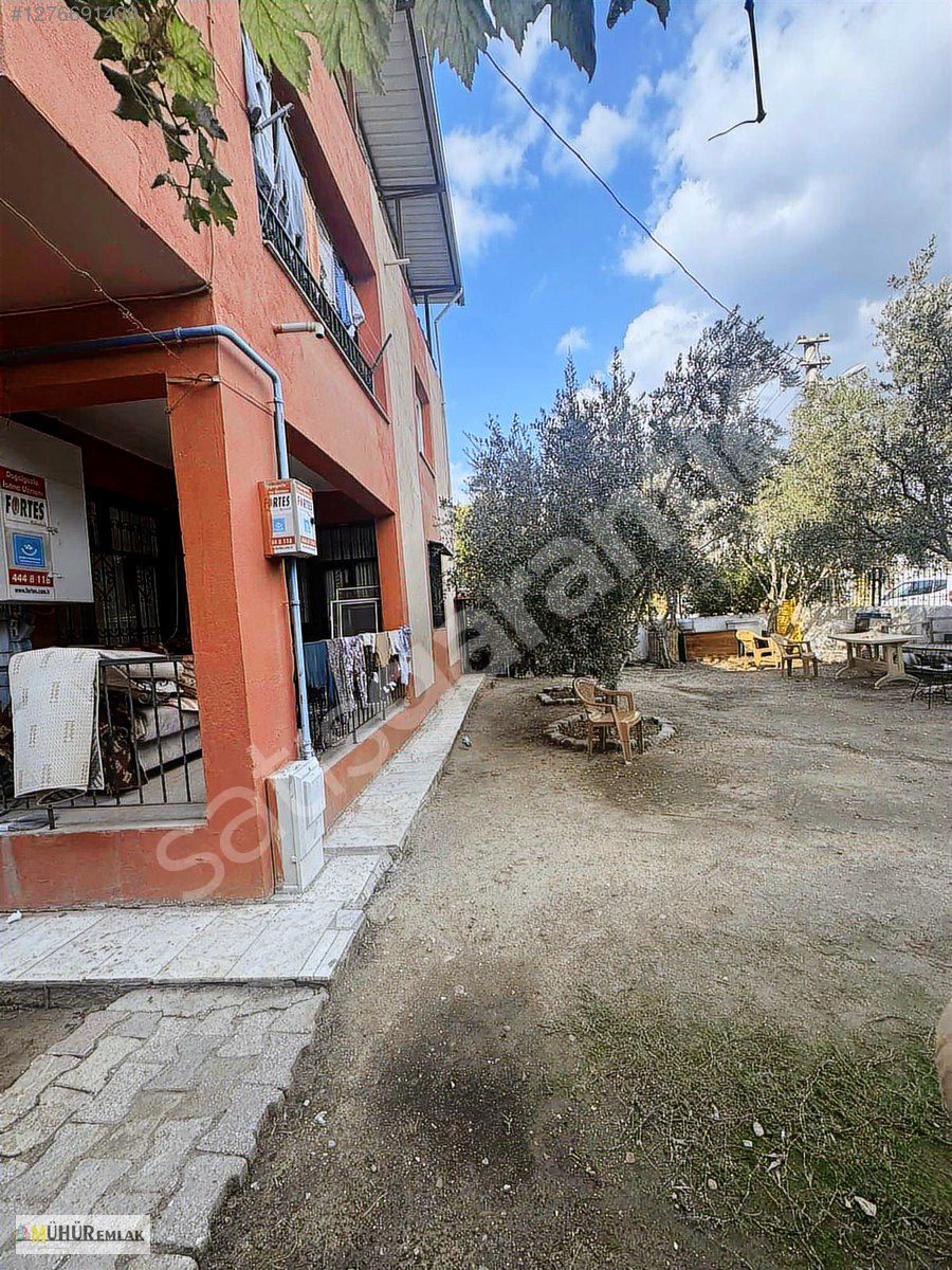 SAHİBİNDEN SATLIK 365 M2 Arsa üzeri 2 Katlı ev