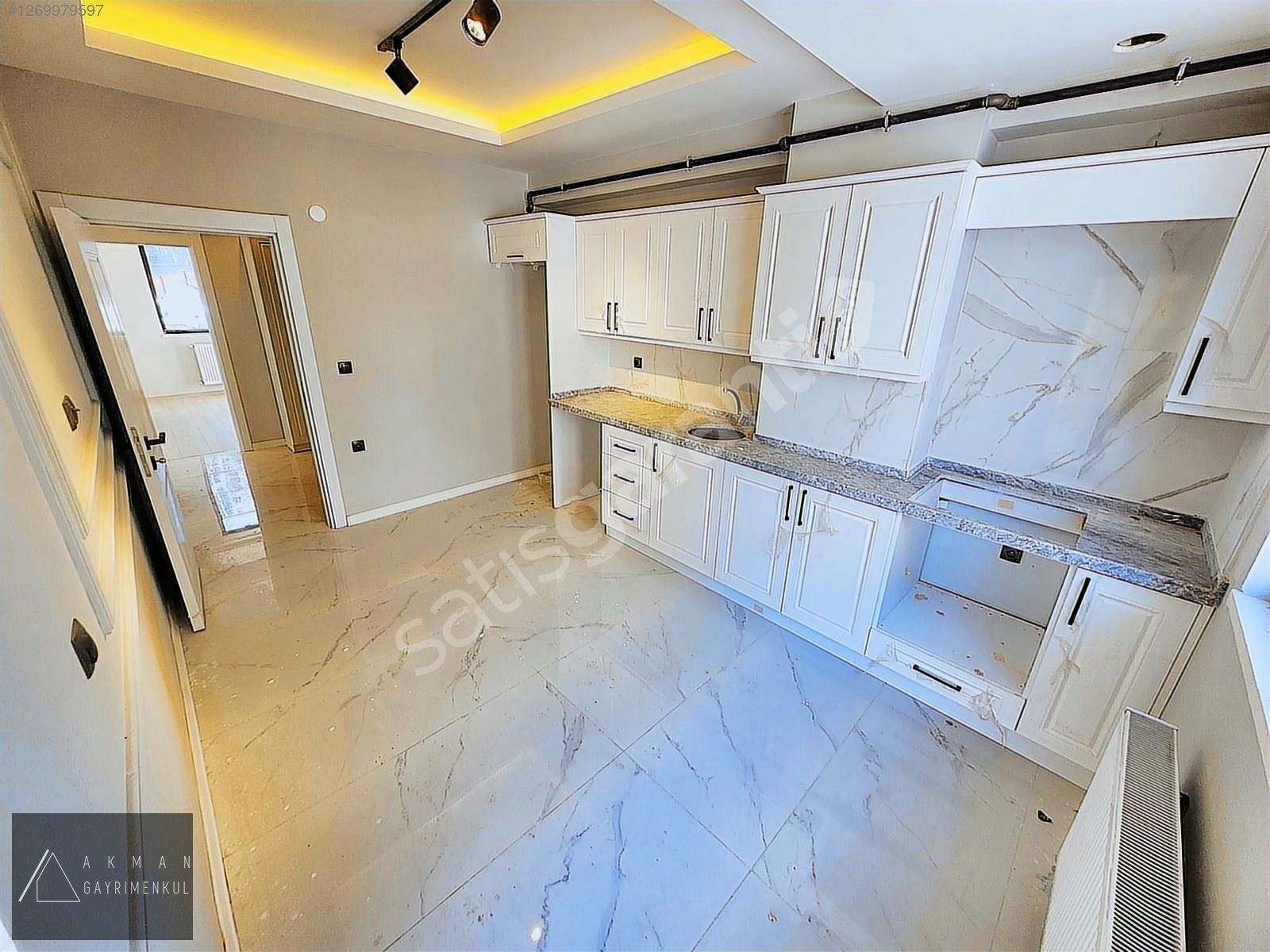 AKMAN/YENİ DEVLET HASTANESİ YAKINI/2.5 milyon KREDİLİ/(0) 3+1