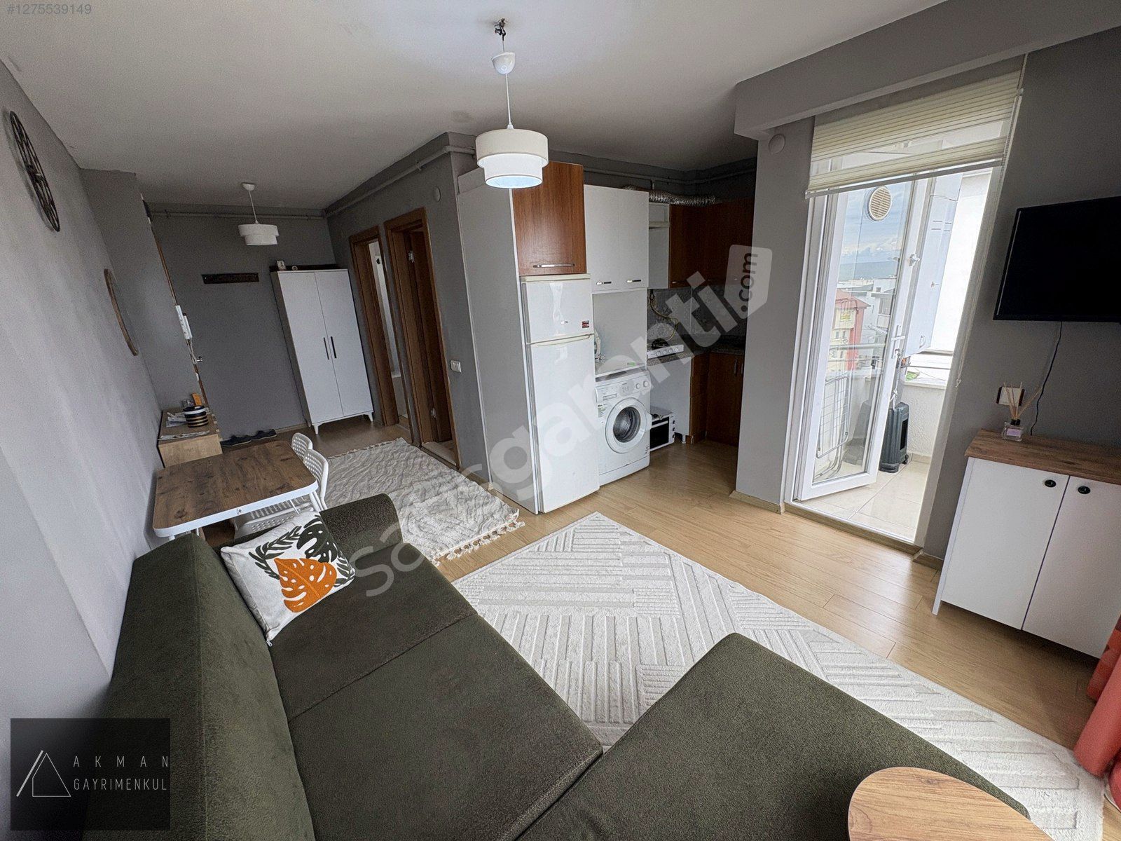 AKMAN/TRAMVAYA 1 SOKAK/DENİZ MANZARALI/DEPOZİTOSUZ/EŞYALI 1+1