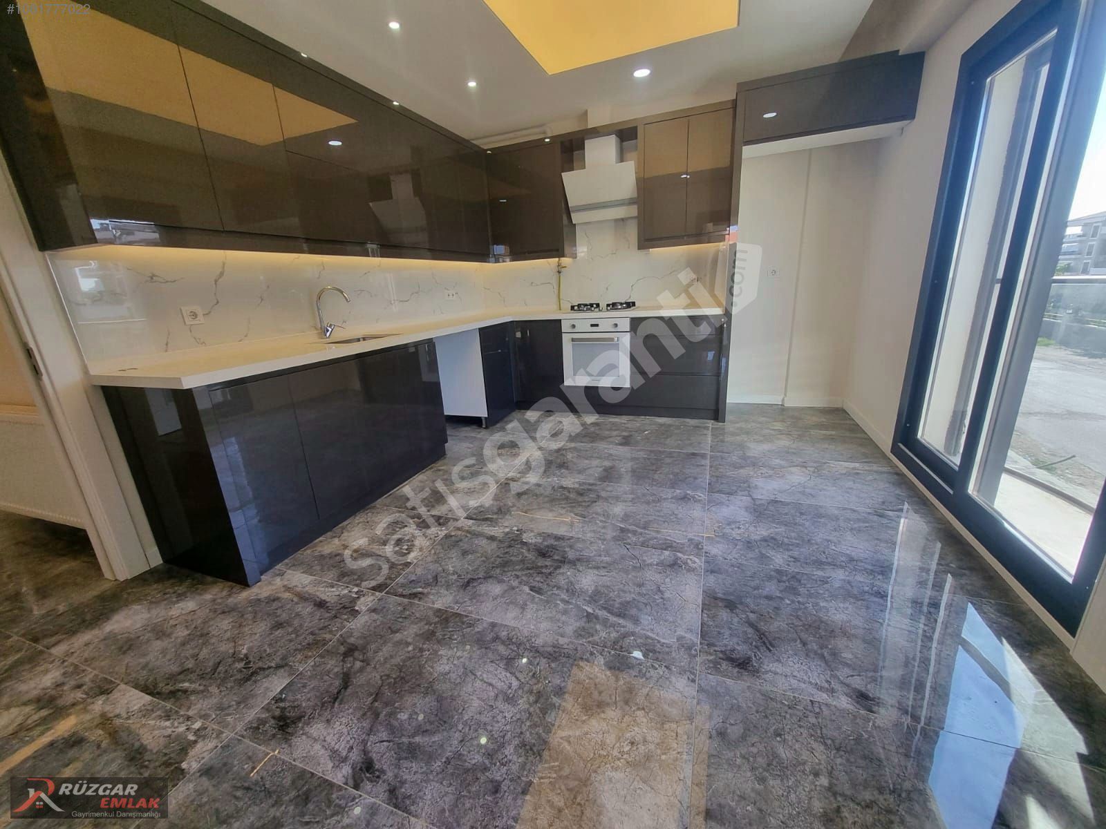 RÜZGAR EMLAKTAN KİRALIK 3+1 SİTE İÇİ SIFIR DAİRELER