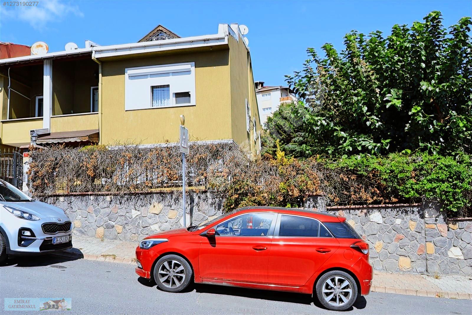 EMİRAY DAN 4 KATLI KİRALIK MÜSTAKİL KÖŞE FOURLEX