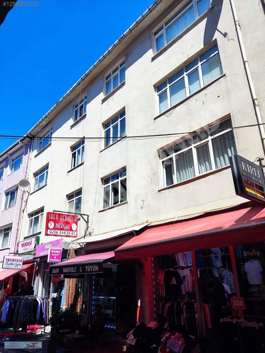 EMİRAY DAN ÜMRANİYE ÇARŞIDA SATILIK 2+1 BOŞ DAİRE