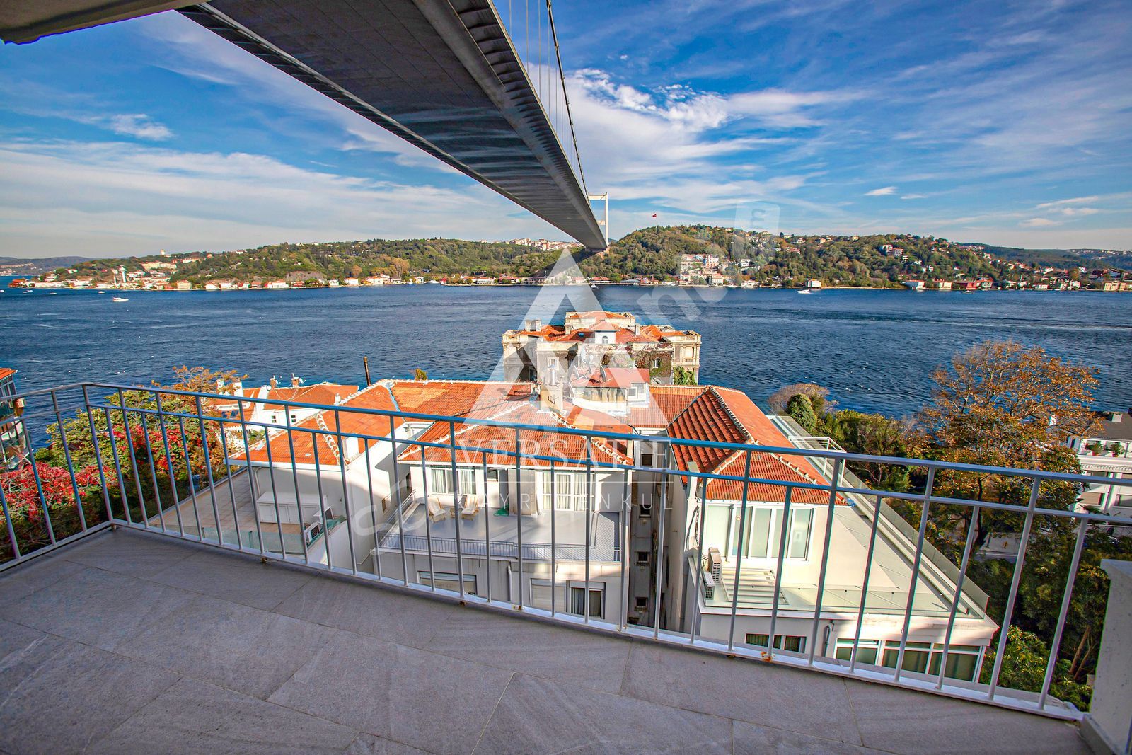 RUMELİHİSARINDA MUHTESEM MANZARALI 3+1 KIRALIK TEMIZ DAIRE