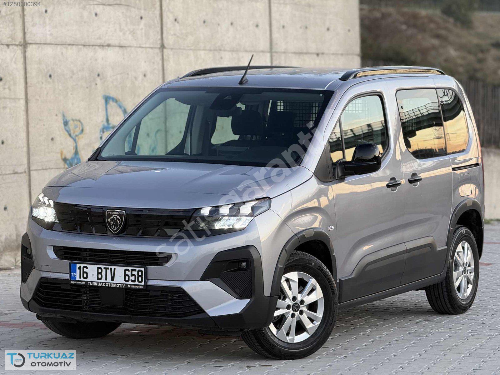 2025 RIFTER 1.5 ALLURE HATASIZ BOYASIZ 4.000 KM