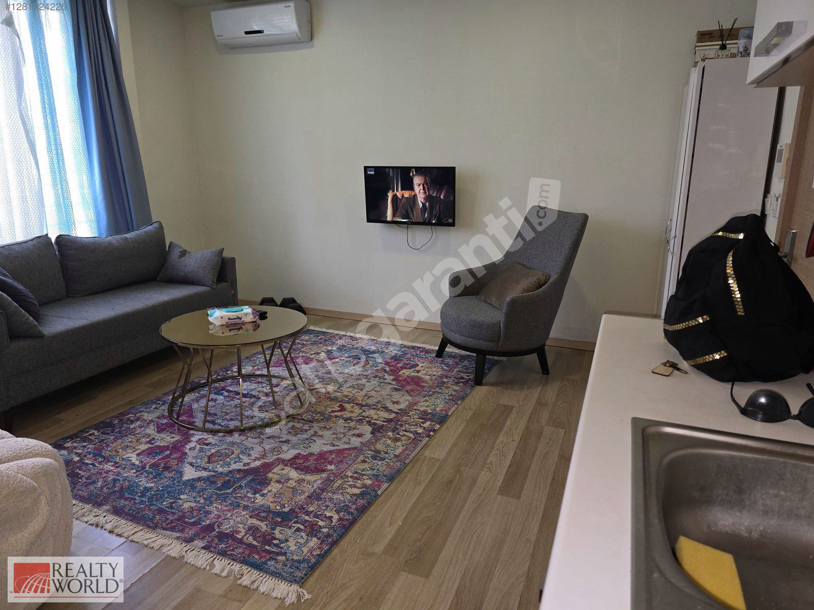 KONYAALTI HURMA MAHALLESİNDE HAVUZLU 1+1 40 M2 SATILIK DAİRE